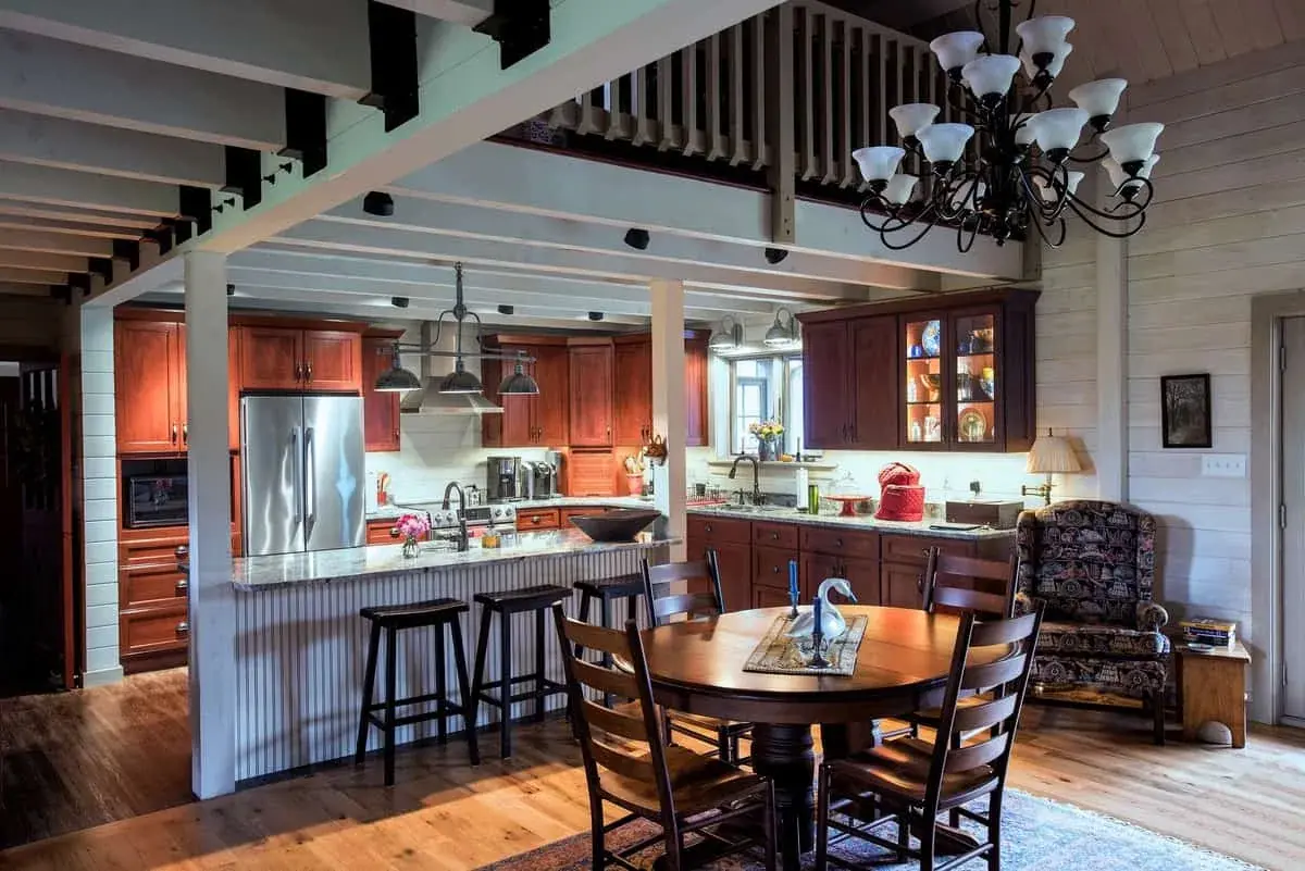 Arborwall solid cedar log homes. modern log home