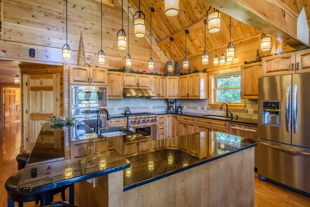 Custom Plan 09987 cedar log home, photo 2