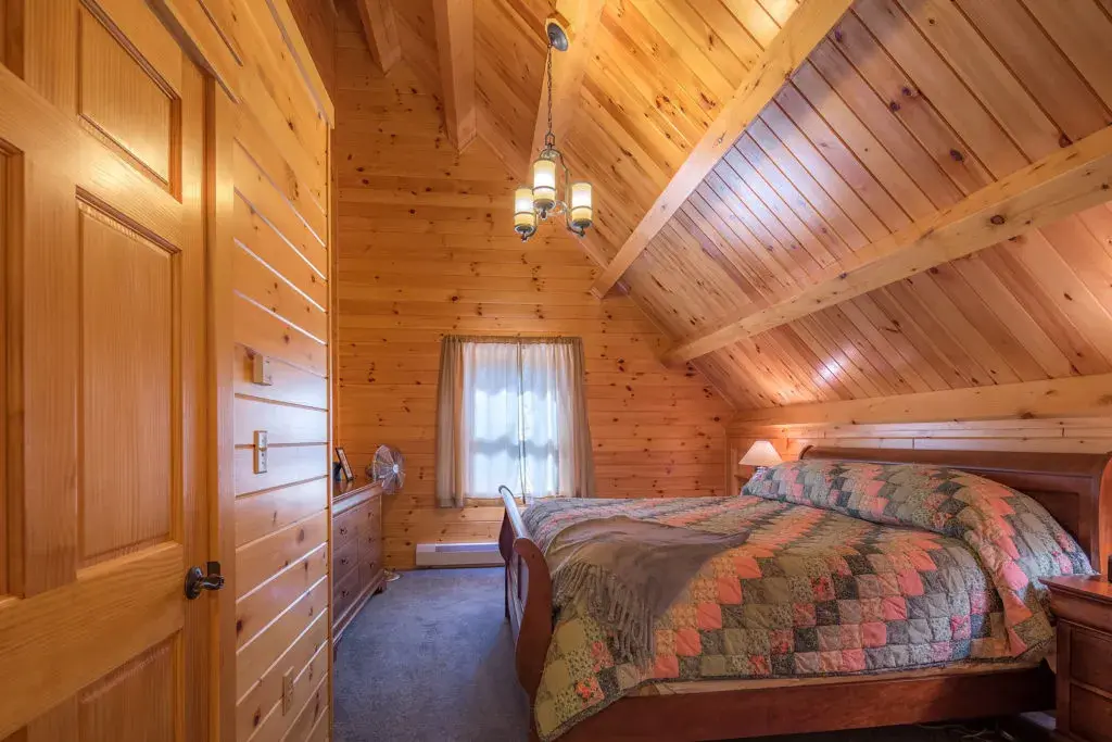 Custom Plan 09987 cedar log home, photo 9