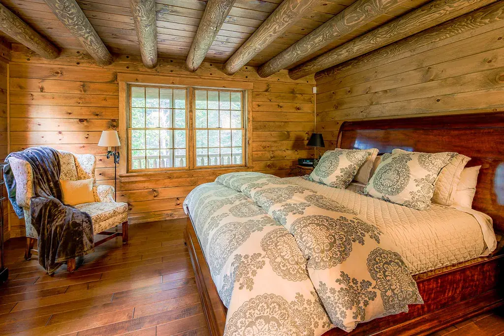 Custom Plan 17663 cedar log home, photo 13