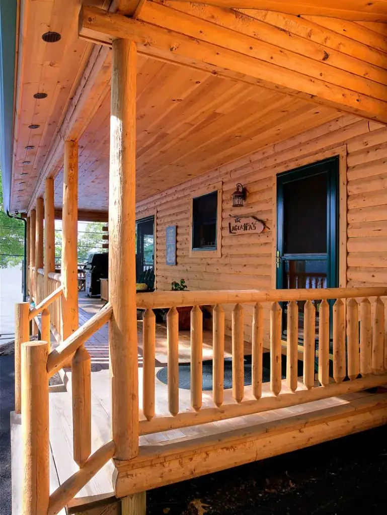 Kodiak 03203 cedar log home exterior