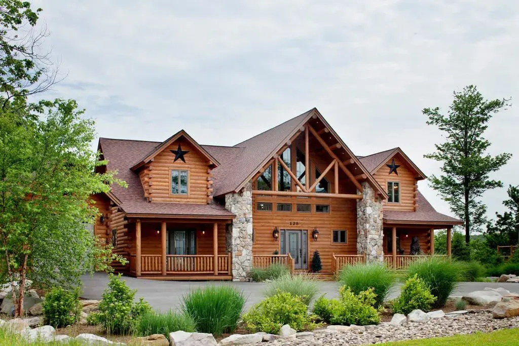 Lakeview 06637 cedar log home, photo 2