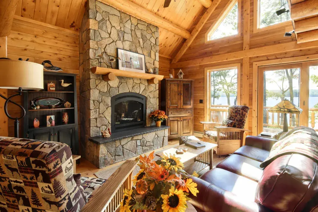 Modified Kodiak 16424 cedar log home, photo 5