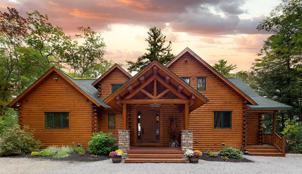 Modified Lakeview 10032 cedar log home, photo 2