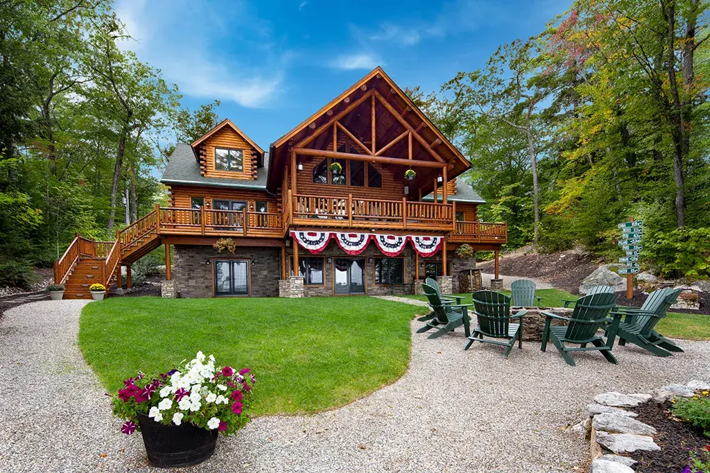 Modified Lakeview 10032 cedar log home, photo 6