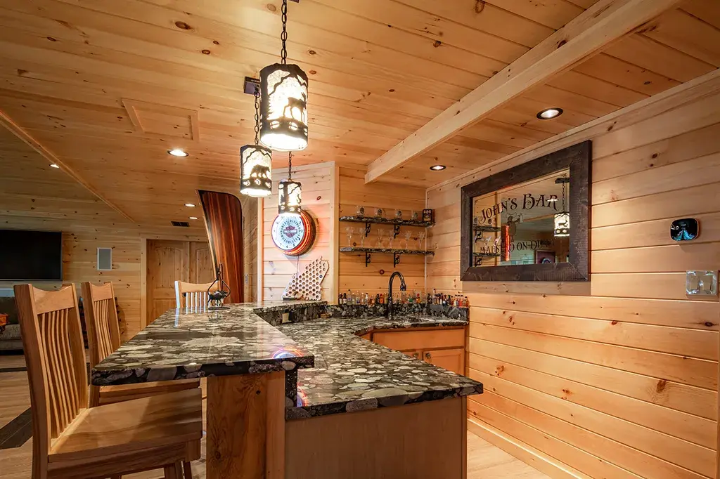 Modified Lakeview 10032 cedar log home, photo 12