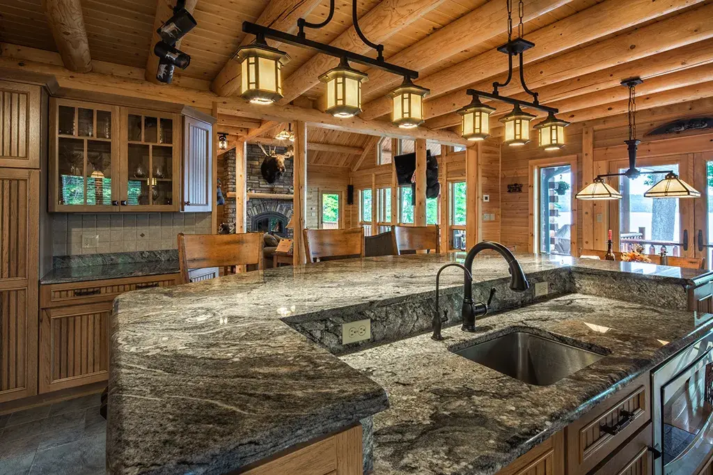 Modified Lakeview 10032 cedar log home, photo 19