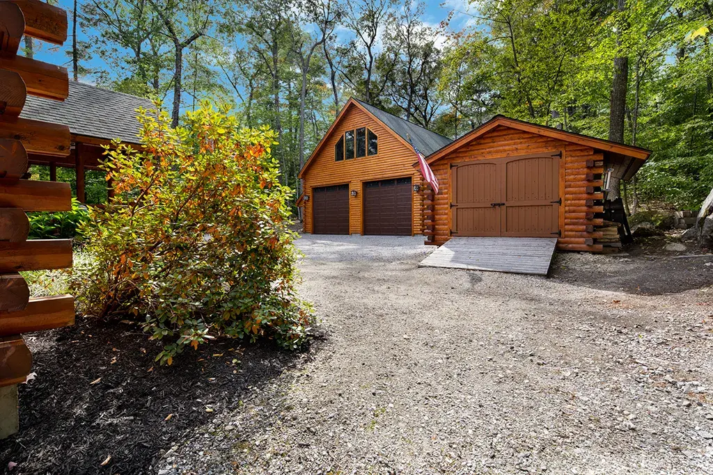 Modified Lakeview 10032 cedar log home, photo 30