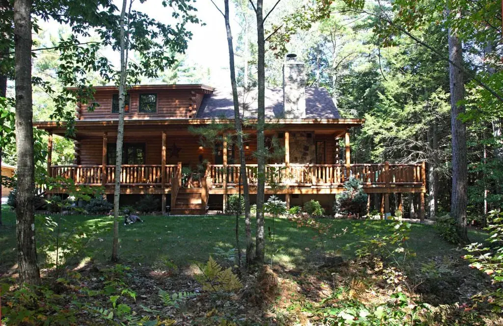 Modified Senator 07706 cedar log home exterior