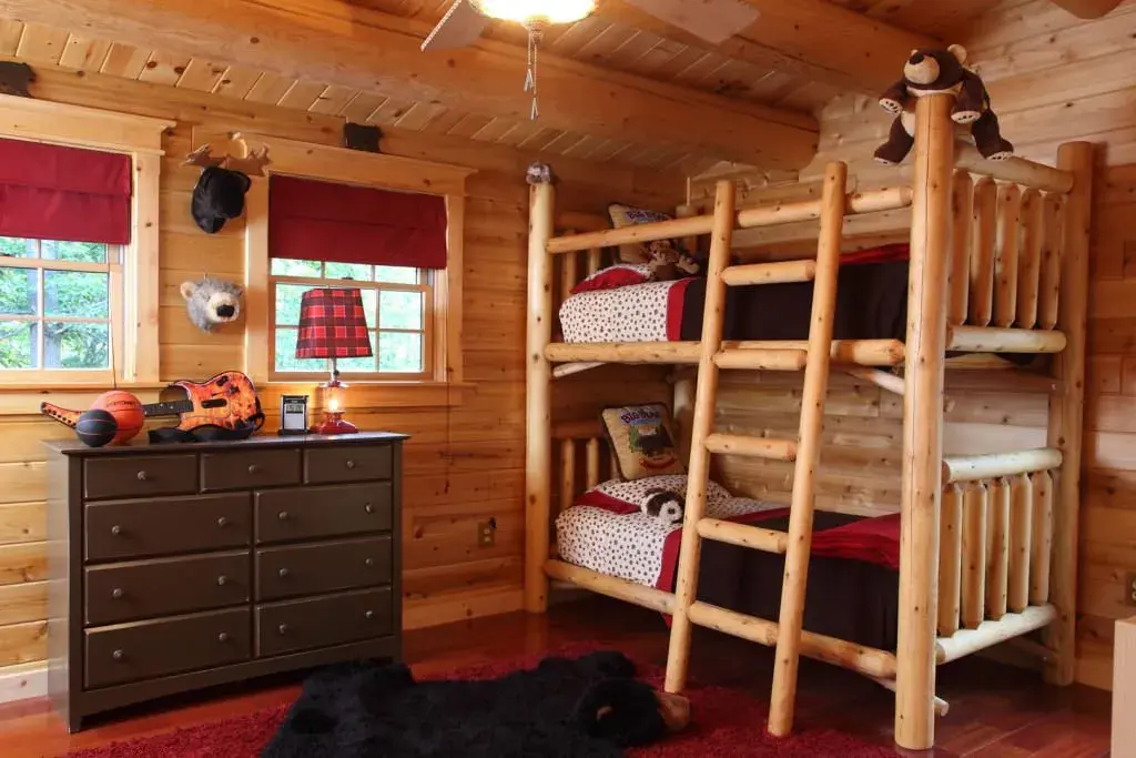 Modified Senator 07706 cedar log home, photo 13