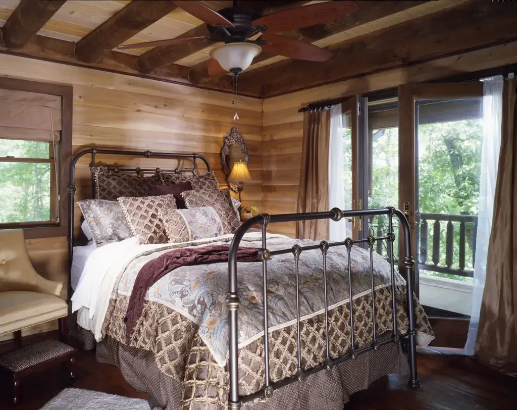 Sebec 06585 cedar log home, photo 8