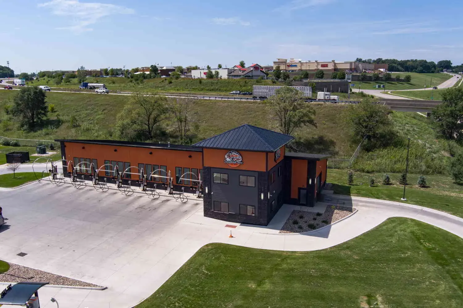 Insulated retail building from the EPS commercial collection